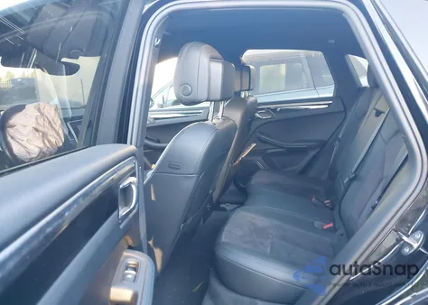 2015 Porsche Macan S z USA, uszkodzony, nr VIN WP1AB2A57FLB57731